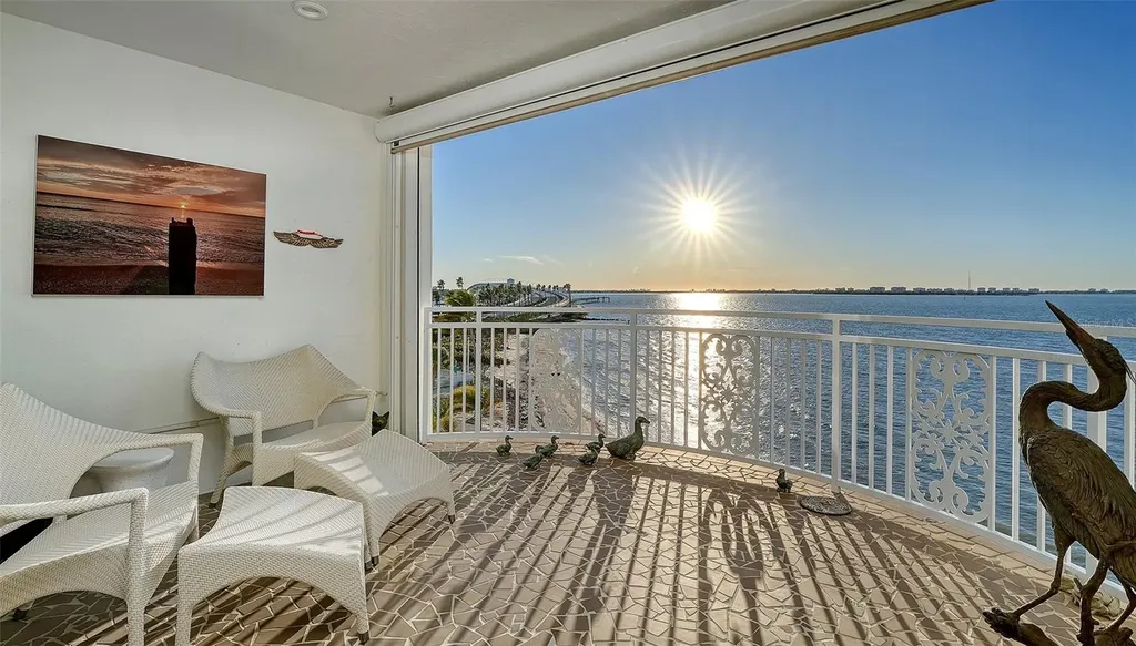 37 Sunset Drive Sarasota FL 34236