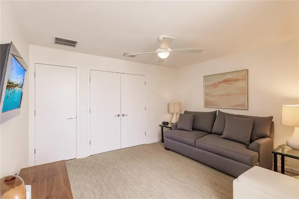 1200 E Peppertree Lane Sarasota FL 34242