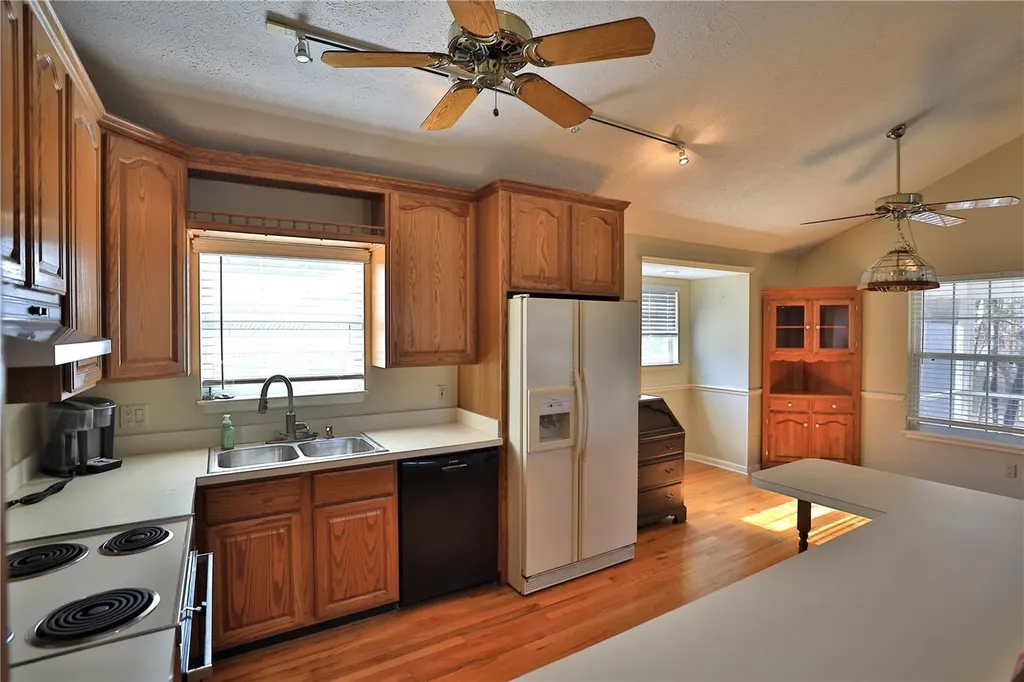 15551 NW Highway 225 Reddick FL 32686