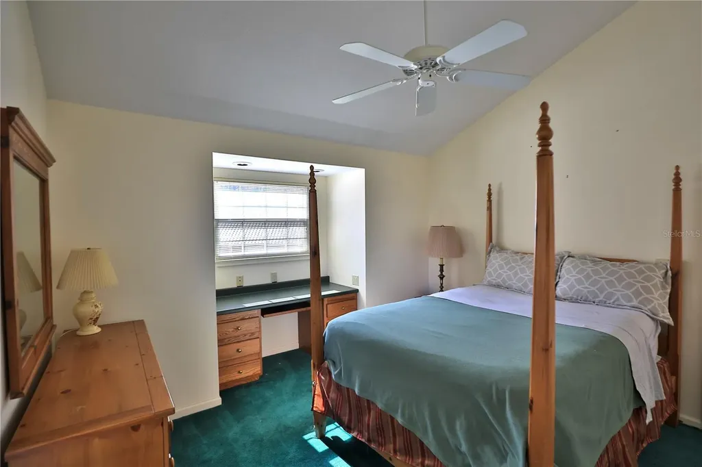 15551 NW Highway 225 Reddick FL 32686