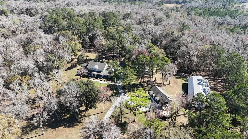 15551 NW Highway 225 Reddick FL 32686