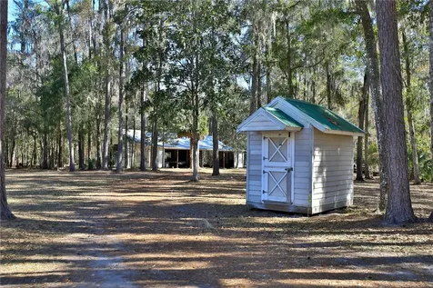 15551 NW Highway 225 Reddick FL 32686