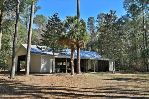 15551 NW Highway 225 Reddick FL 32686