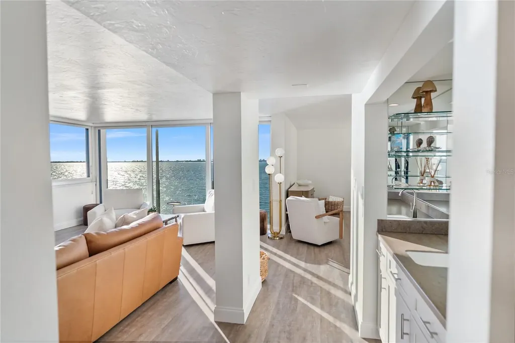 101 Sunset Drive Sarasota FL 34236