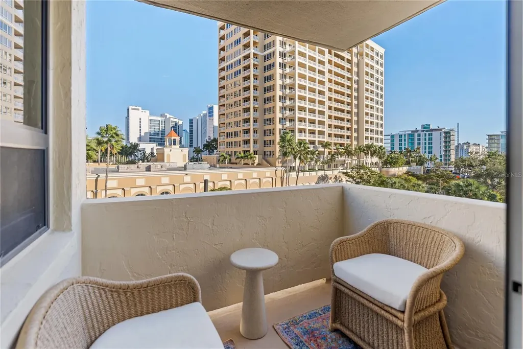 101 Sunset Drive Sarasota FL 34236