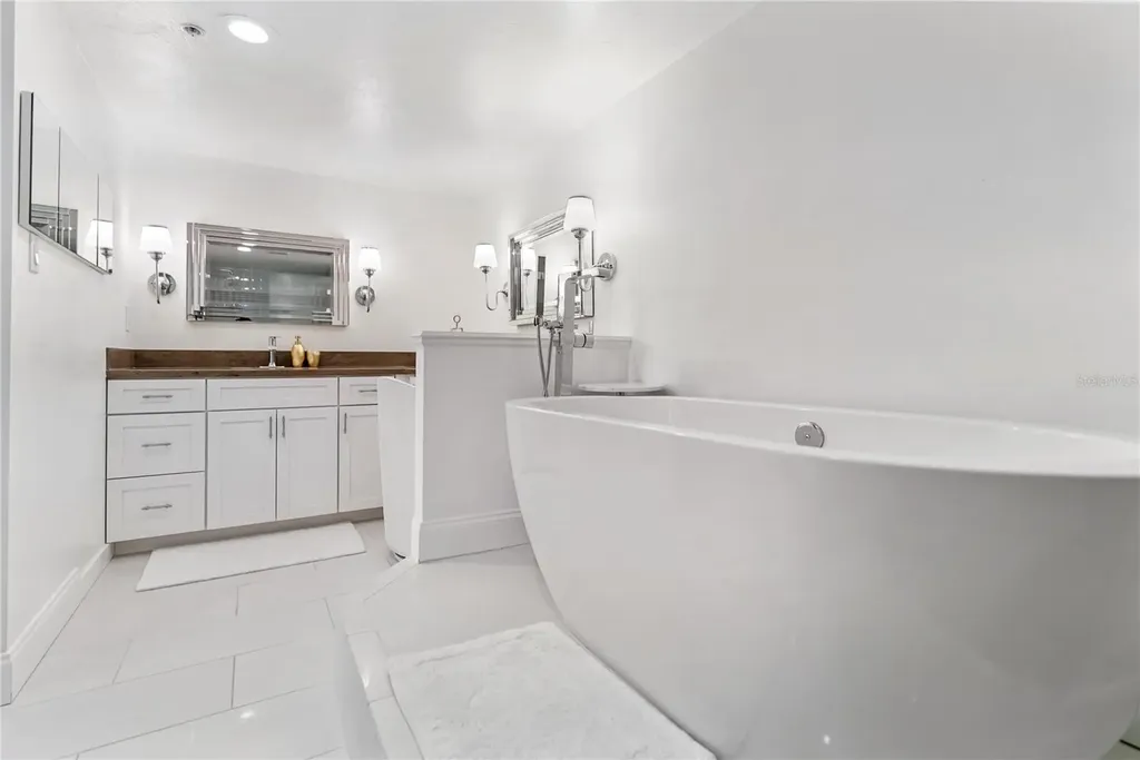 101 Sunset Drive Sarasota FL 34236