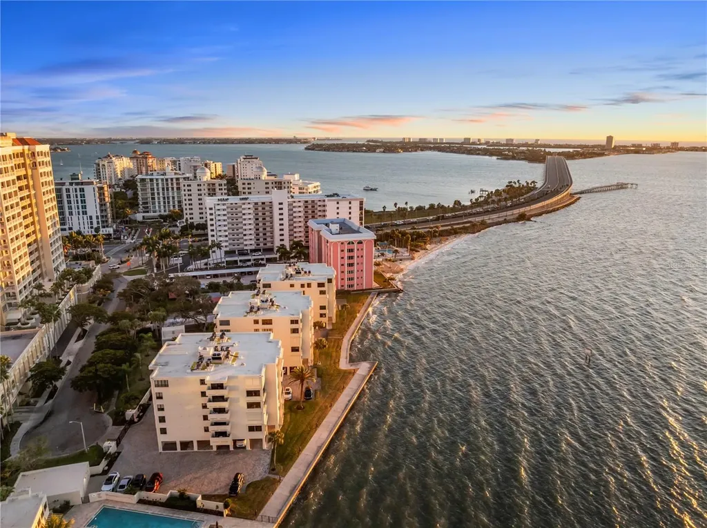 101 Sunset Drive Sarasota FL 34236
