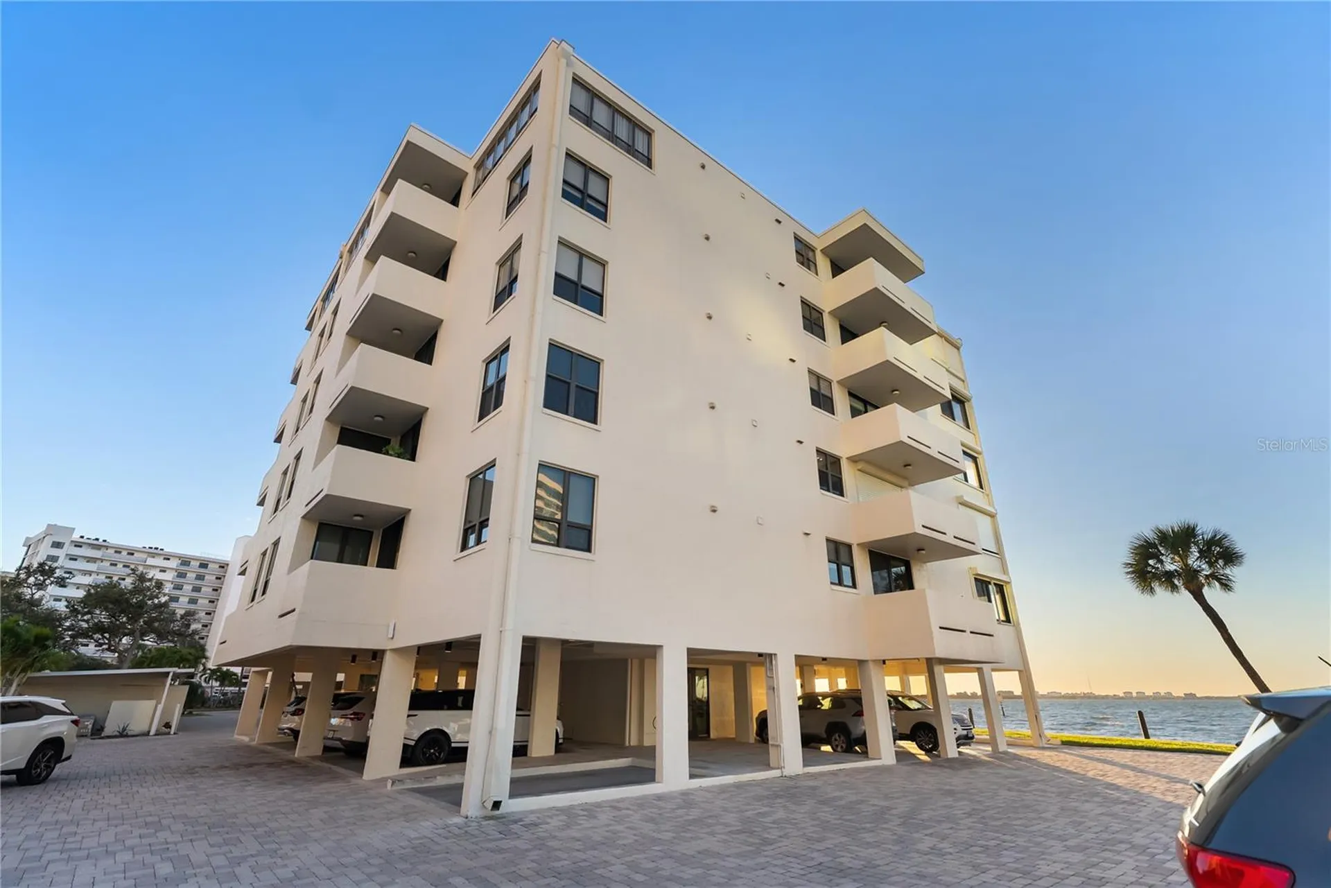 101 Sunset Drive Sarasota FL 34236