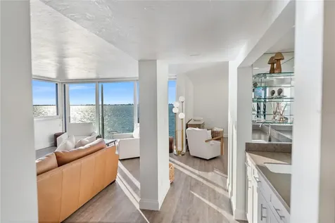 101 Sunset Drive Sarasota FL 34236