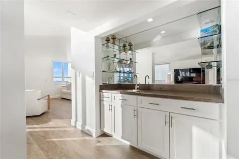 101 Sunset Drive Sarasota FL 34236
