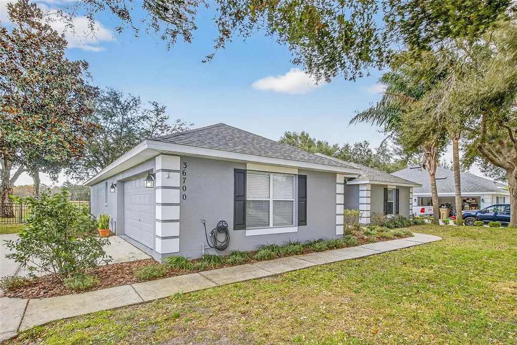 36700 Oconee Avenue Eustis FL 32736