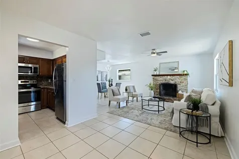 656 59th Street S St Petersburg FL 33707