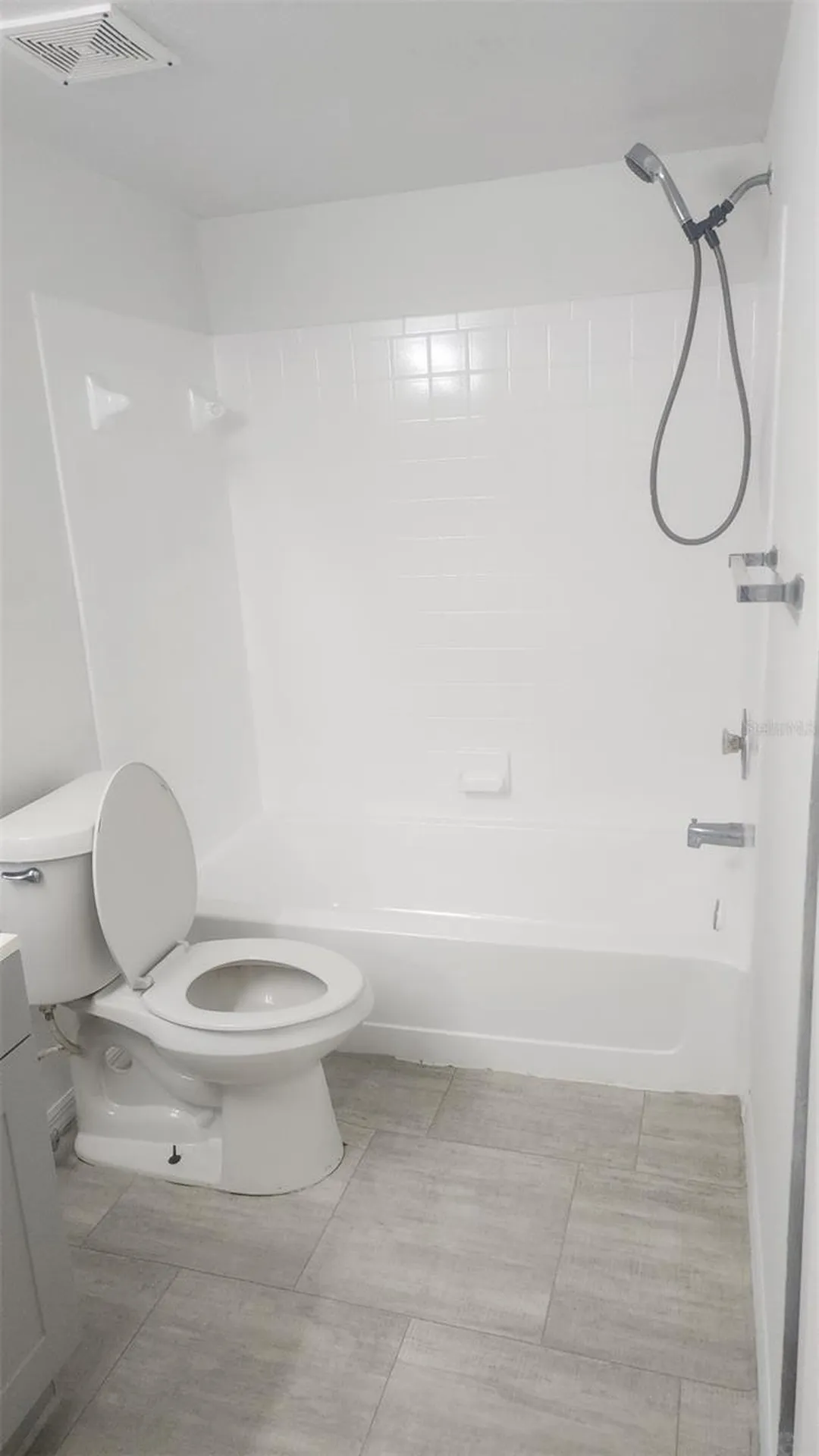 4540 Commander Drive Orlando FL 32822