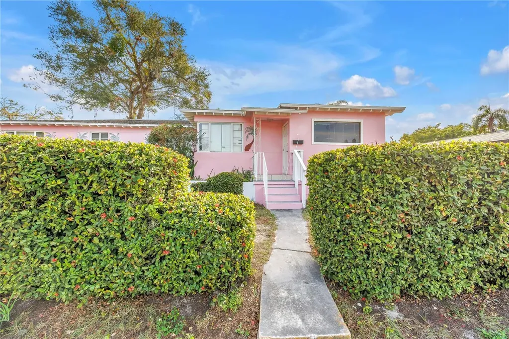 901 12th Street S St Petersburg FL 33712