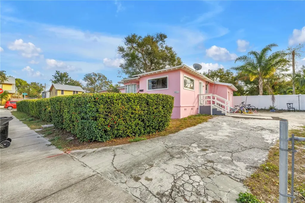 901 12th Street S St Petersburg FL 33712