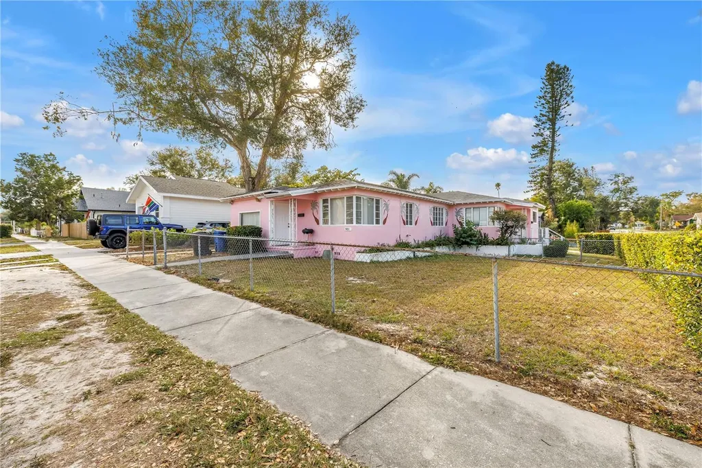 901 12th Street S St Petersburg FL 33712