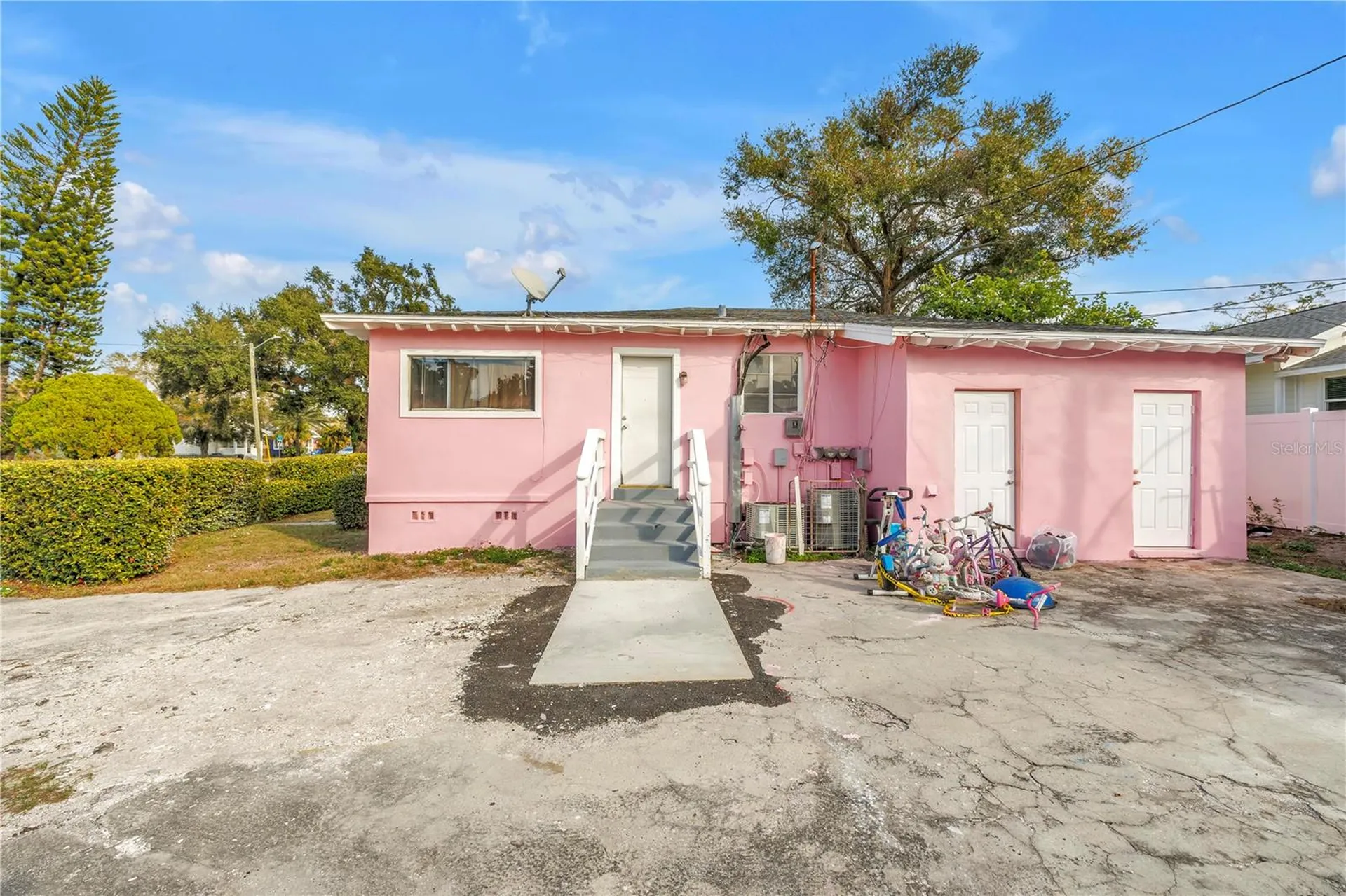 901 12th Street S St Petersburg FL 33712