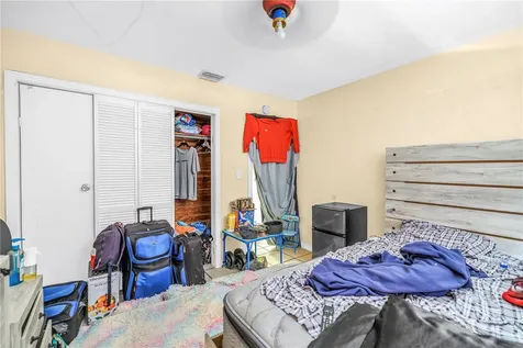 901 12th Street S St Petersburg FL 33712