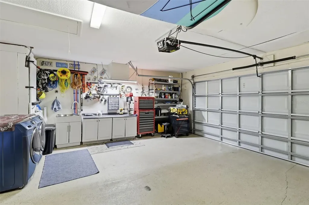 2551 Casilla Way S St Petersburg FL 33712