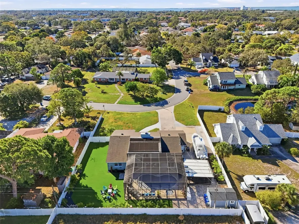 2551 Casilla Way S St Petersburg FL 33712