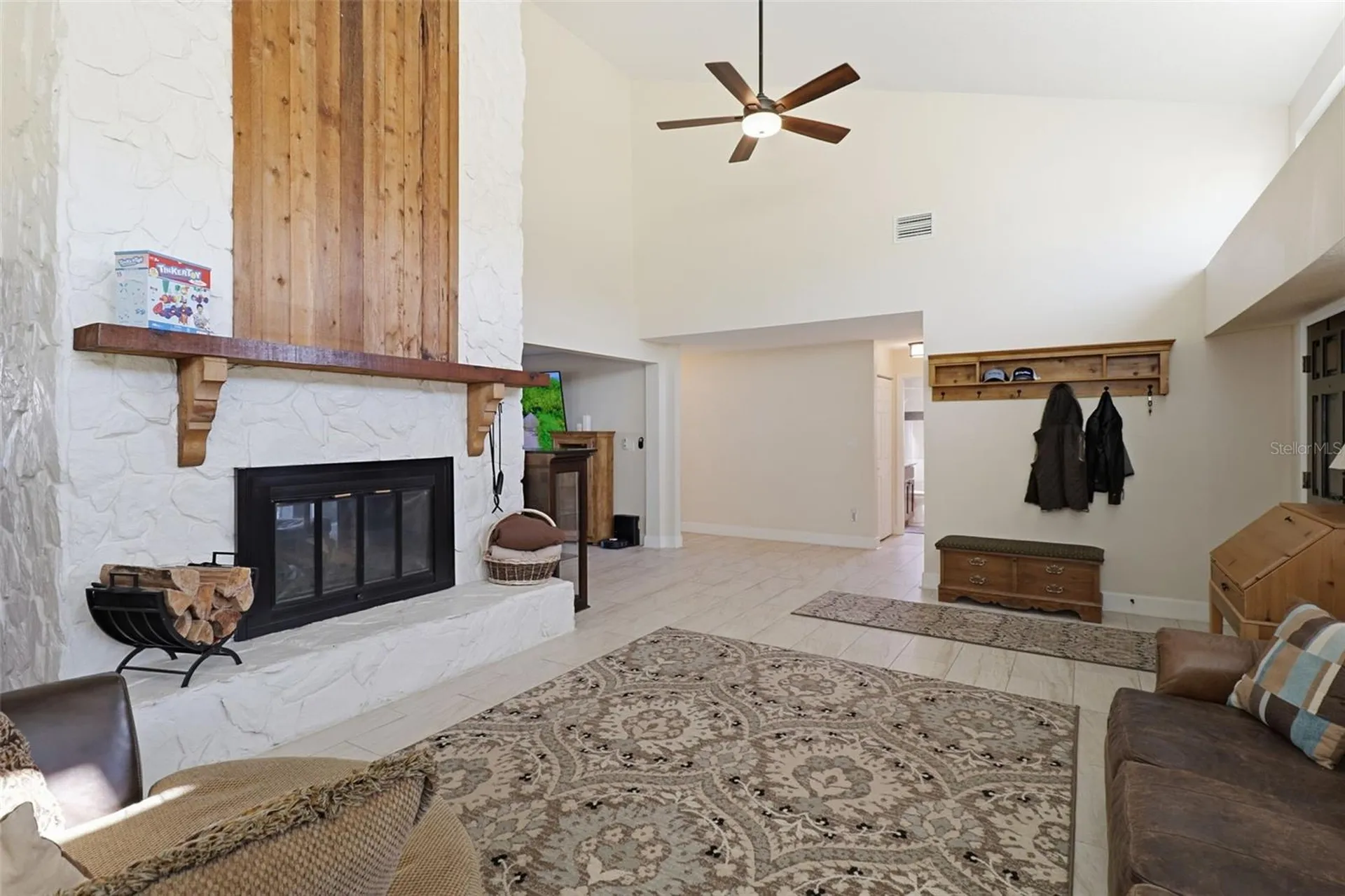 2551 Casilla Way S St Petersburg FL 33712