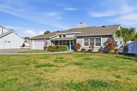 2551 Casilla Way S St Petersburg FL 33712