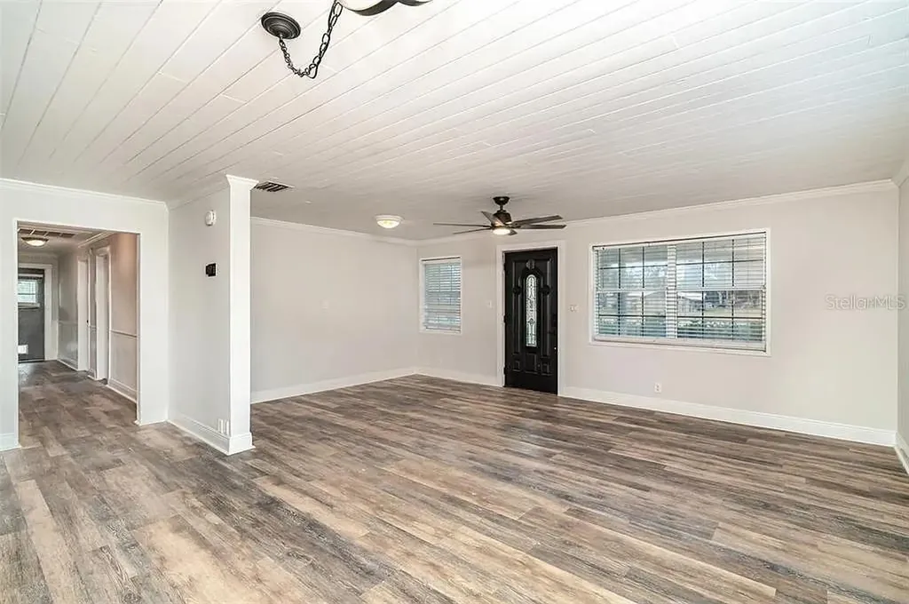 10820 S County Road 39 Lithia FL 33547