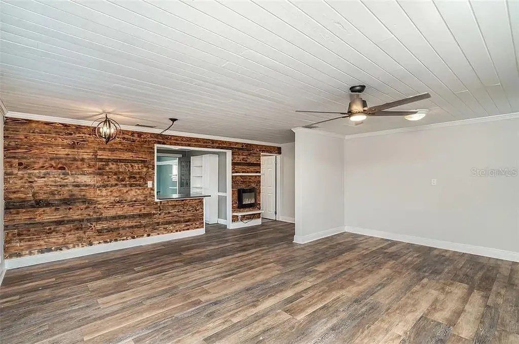 10820 S County Road 39 Lithia FL 33547