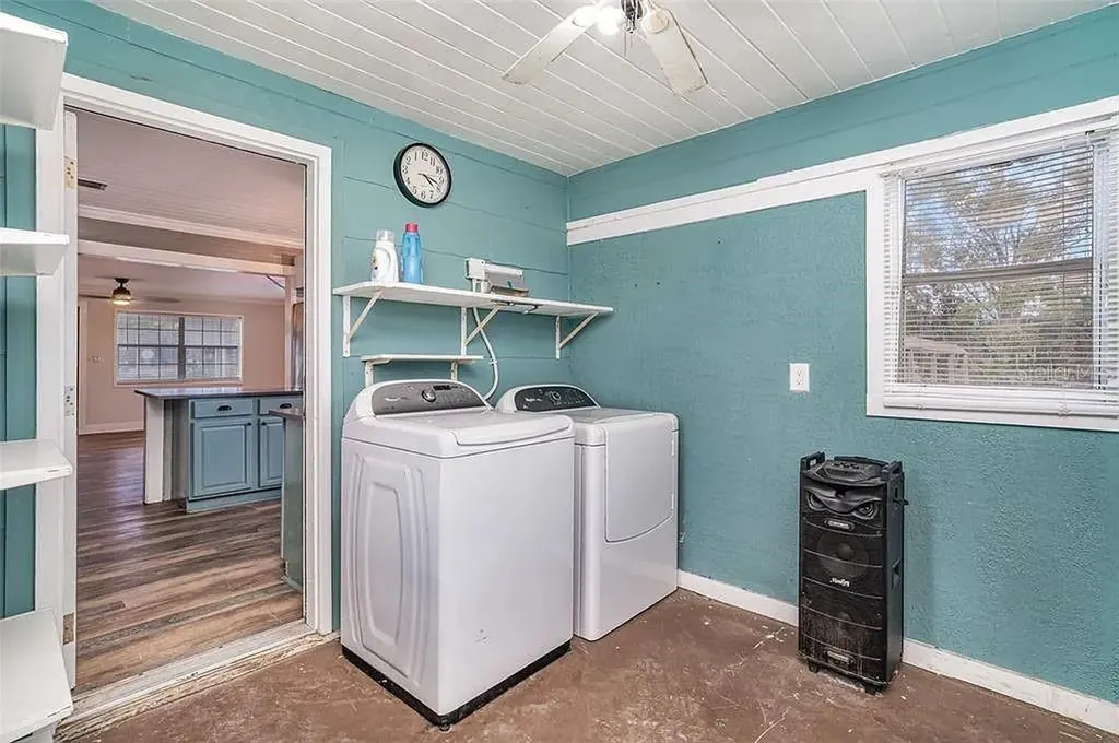 10820 S County Road 39 Lithia FL 33547