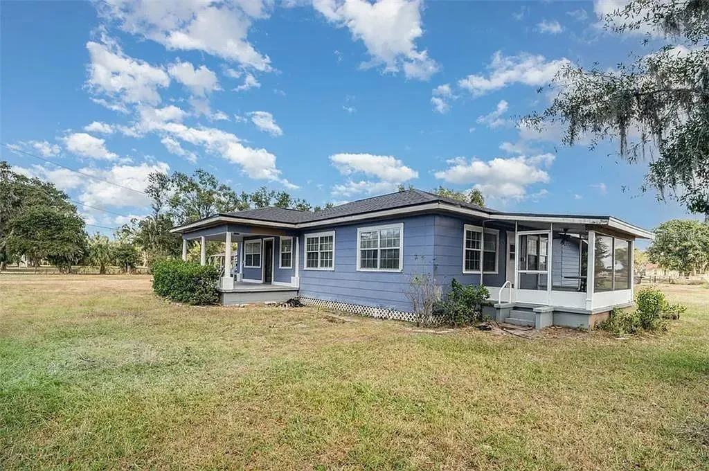 10820 S County Road 39 Lithia FL 33547