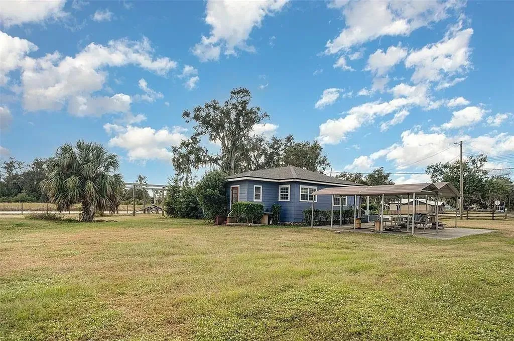 10820 S County Road 39 Lithia FL 33547