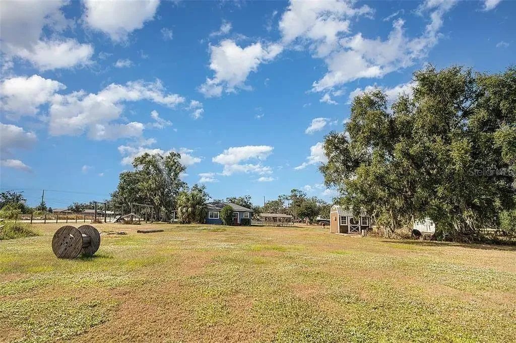 10820 S County Road 39 Lithia FL 33547