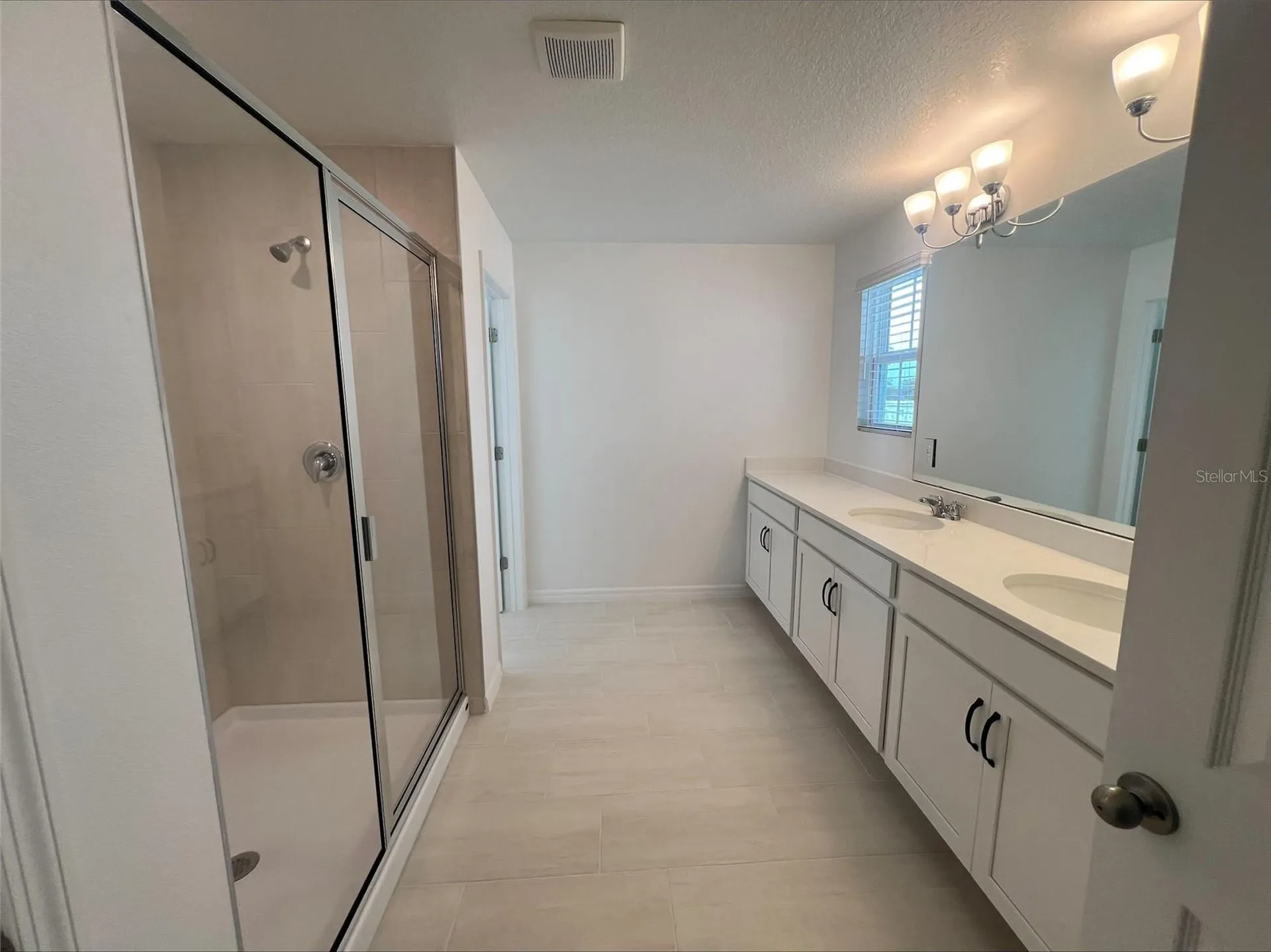 454 Thompson Village Avenue Apopka FL 32703