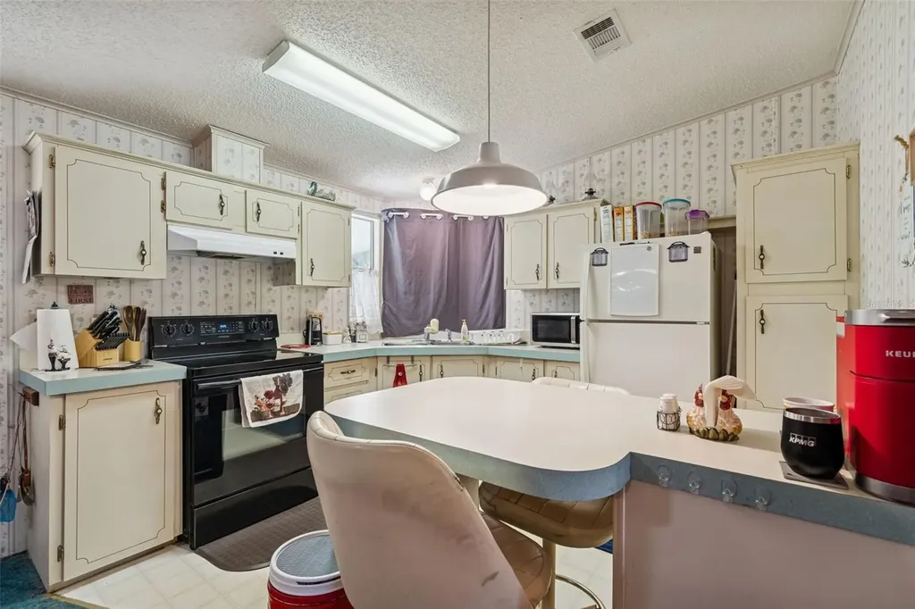 36801 Judee Drive Zephyrhills FL 33541