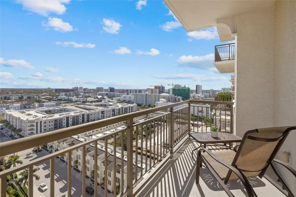 800 N Tamiami Trail Sarasota FL 34236