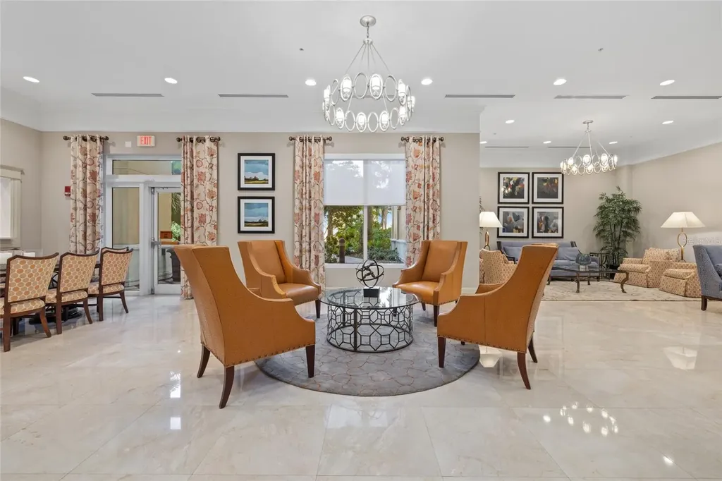 800 N Tamiami Trail Sarasota FL 34236