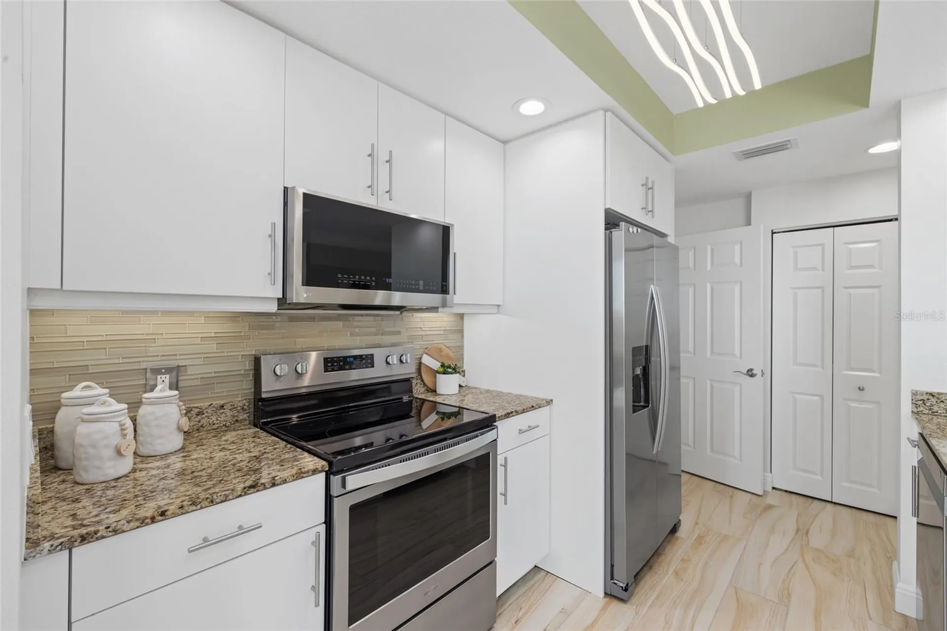 800 N Tamiami Trail Sarasota FL 34236