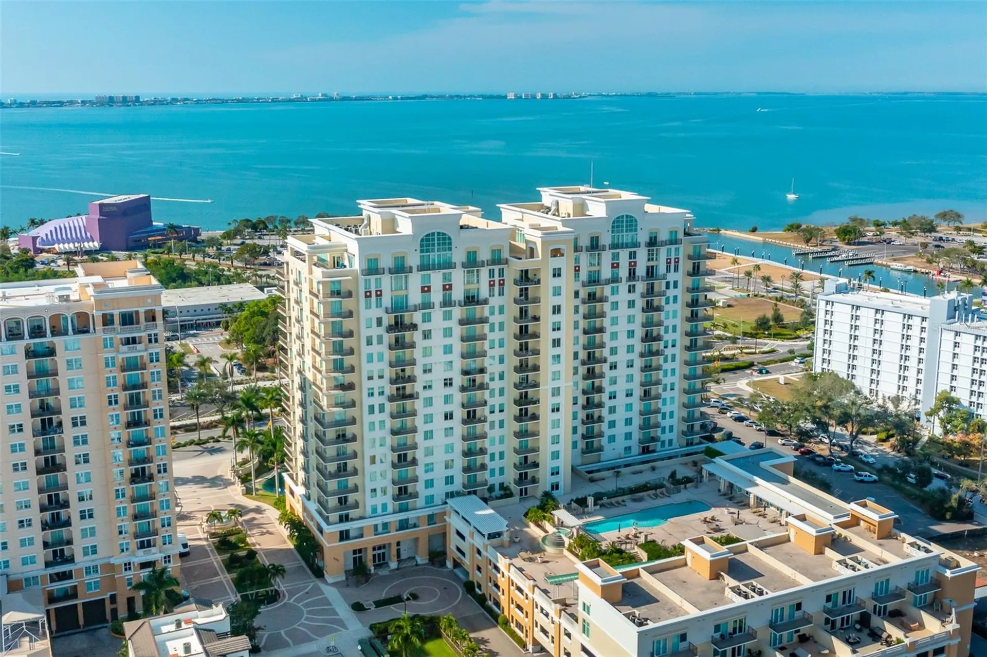800 N Tamiami Trail Sarasota FL 34236