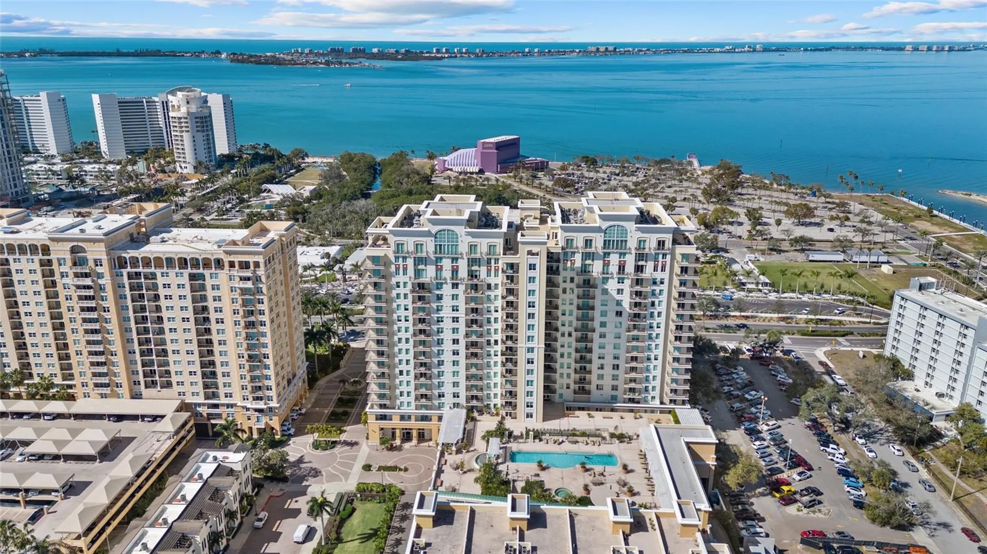 800 N Tamiami Trail Sarasota FL 34236