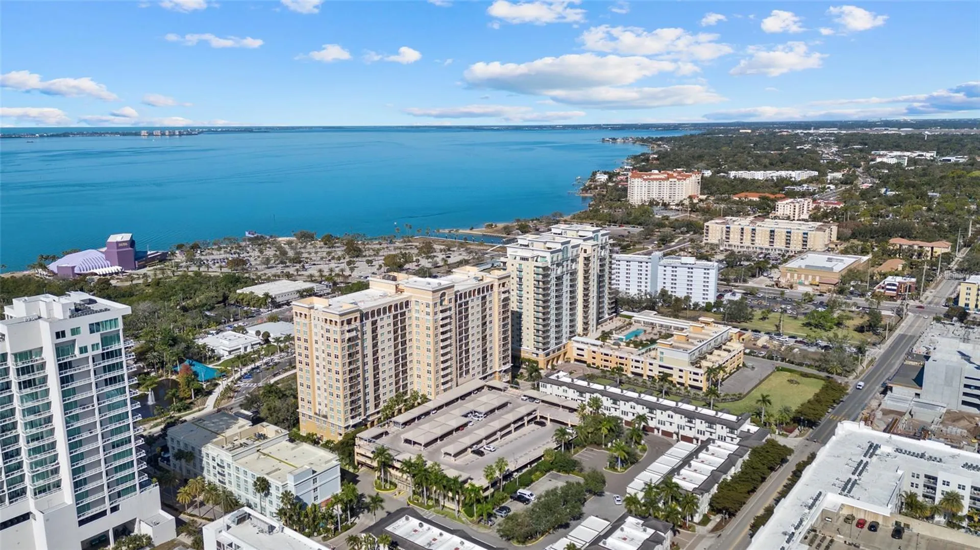 800 N Tamiami Trail Sarasota FL 34236