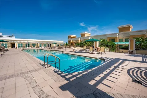 800 N Tamiami Trail Sarasota FL 34236