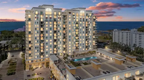 800 N Tamiami Trail Sarasota FL 34236