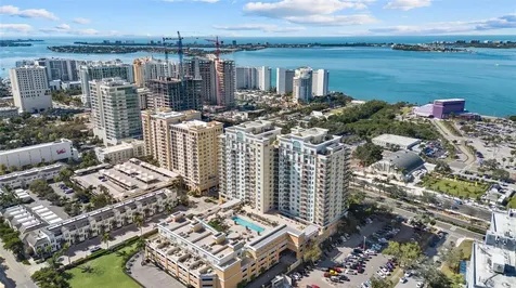 800 N Tamiami Trail Sarasota FL 34236