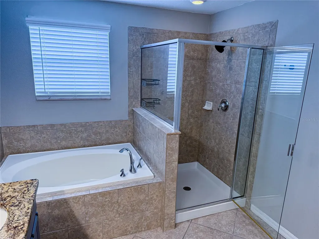 909 Meadow Glade Drive Ruskin FL 33570