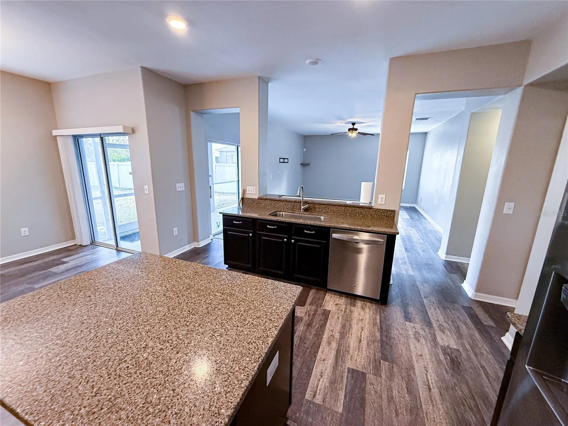 909 Meadow Glade Drive Ruskin FL 33570