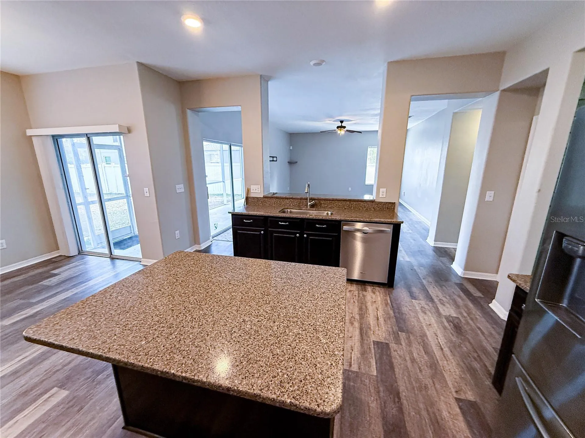 909 Meadow Glade Drive Ruskin FL 33570