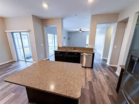 909 Meadow Glade Drive Ruskin FL 33570
