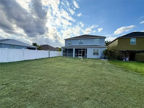 909 Meadow Glade Drive Ruskin FL 33570