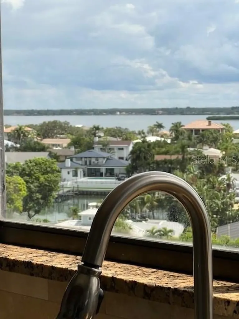 650 Island Way Clearwater Beach FL 33767