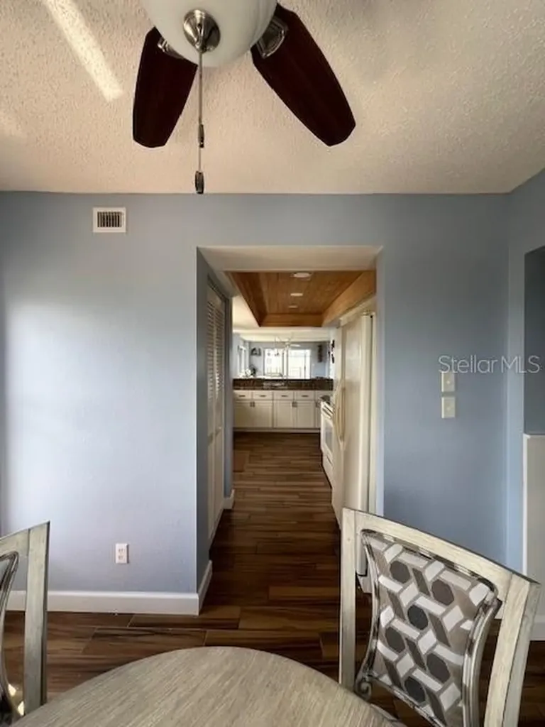 650 Island Way Clearwater Beach FL 33767
